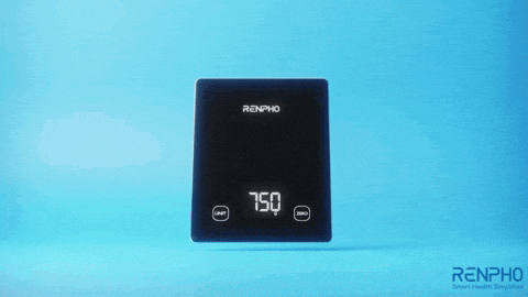 a renpho smart scale displays a weight of 750