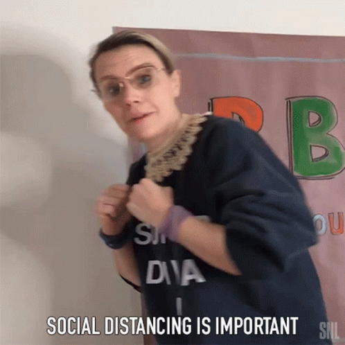 Social Distancing Is Important Kate Mckinnon GIF - Social Distancing Is Important Kate Mckinnon Ruth Bader Ginsburg GIFs