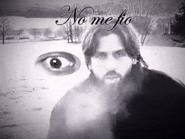 a black and white photo of a man with the words " no me fio " on the top