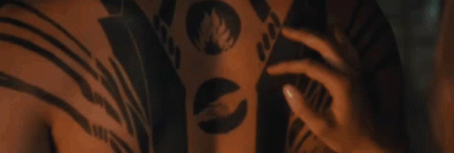 Theo James Divergent GIF - Theo James Divergent Tattoo GIFs