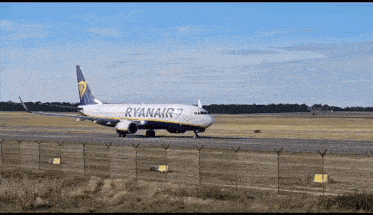 Ryanair Plane GIF - Ryanair Plane B737 GIFs