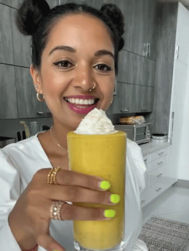 Juice Chef Priyanka GIF - Juice Chef Priyanka Happy GIFs