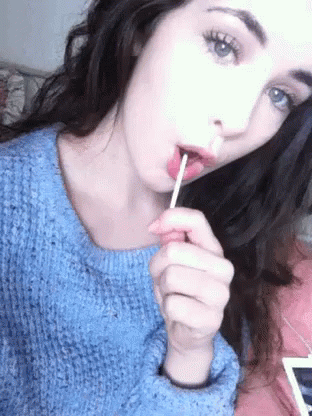 Lollipop Licking Lollipop GIF - Lollipop Licking Lollipop Trying To Be Sexy GIFs