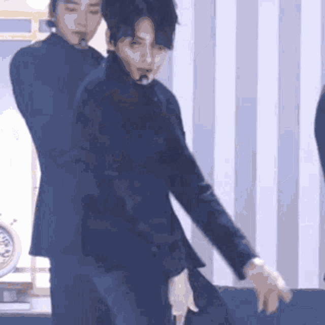 Taeyang Sf9 GIF - Taeyang Sf9 Dancing GIFs