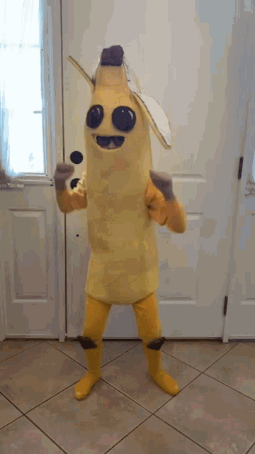 Peely Costume GIF