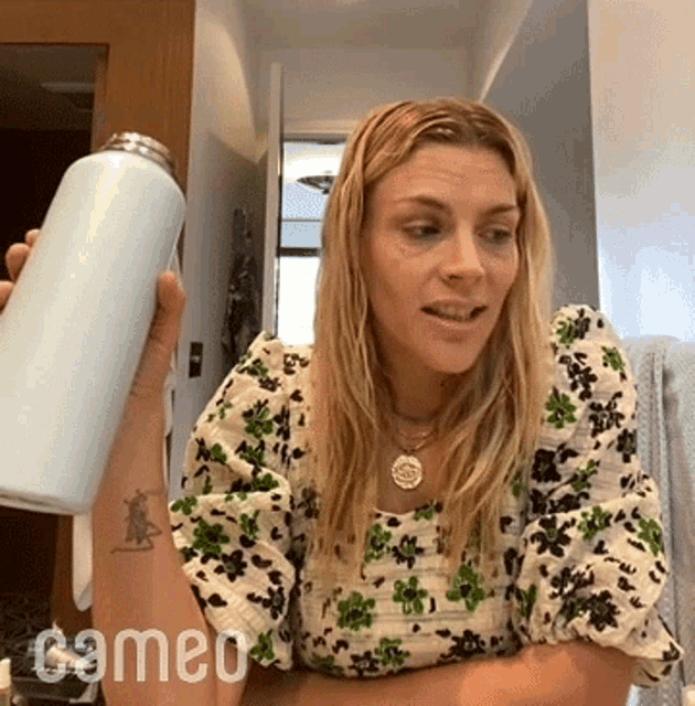 Wide Eyes Busy Philipps GIF - Wide Eyes Busy Philipps Cameo GIFs