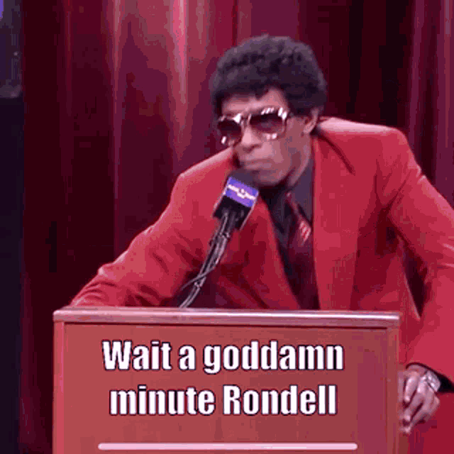 Dave Chapelle Wait A Goddamn Minute Rondell GIF - Dave Chapelle Wait A Goddamn Minute Rondell Mos Def GIFs