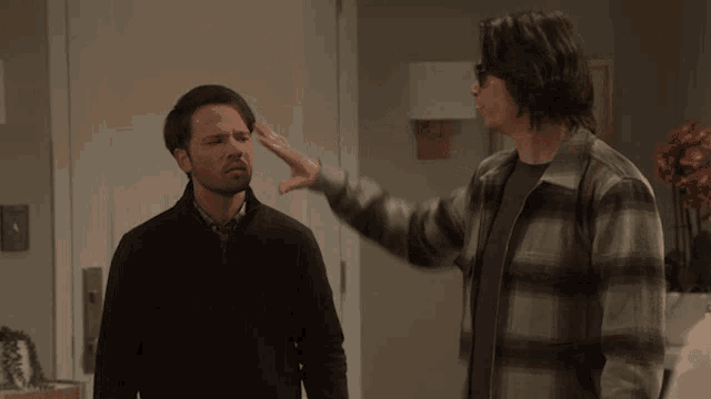Touch Your Face Spencer Shay GIF - Touch Your Face Spencer Shay Freddie Benson GIFs