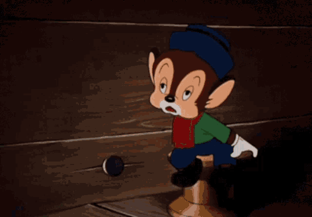 Looney Tunes Sniffles GIF