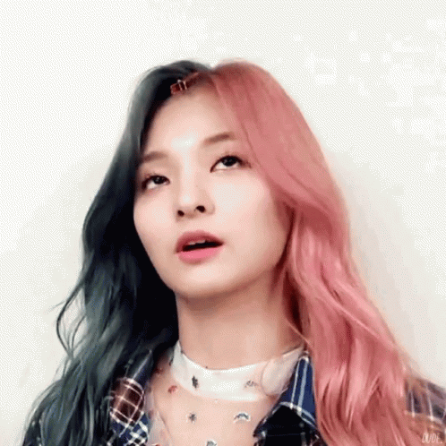 Look Up Fromis GIF - Look Up Fromis Looking Up GIFs