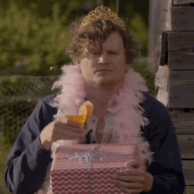 Letterkenny Dary GIF - Letterkenny Dary Cocktail GIFs