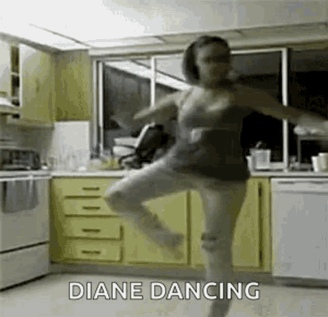 Dancing Queen GIF - Dancing Queen Kitchen GIFs