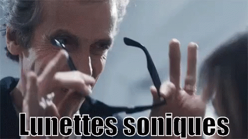 Doctor Who Dw Peter Capaldi Douze Lunettes Soniques GIF - Twelve Sonic Shades GIFs