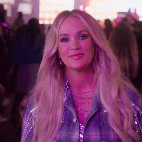 Winking Carrie Underwood GIF - Winking Carrie Underwood Hate My Heart Song GIFs