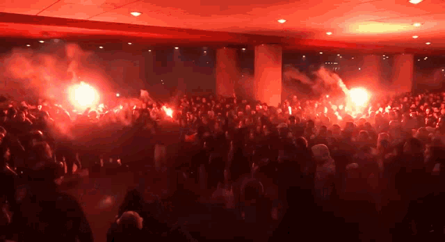 Ajax Ultras GIF - Ajax Ultras Crowd GIFs