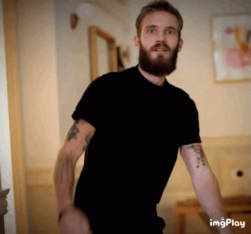 Fight Me Pointing GIF - Fight Me Pointing Annoyed Face GIFs