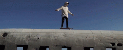Justin On Charts Justin Bieber GIF - Justin On Charts Justin Bieber Skateboard GIFs