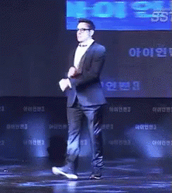 Robert Downey Jr Dance GIF - Robert Downey Jr Dance Gangnam Style GIFs