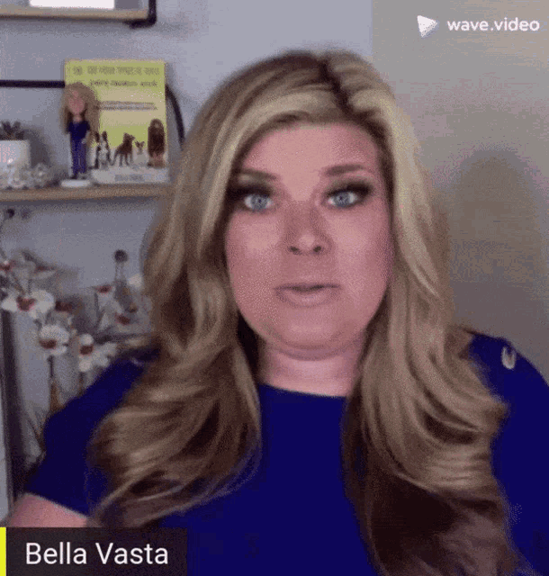 Bella Vasta And Wave Video Pen GIF - Bella Vasta And Wave Video Pen Think GIFs
