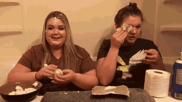 Messy Friends Laugh Out Loud GIF - Messy Friends Laugh Out Loud Laughing Friends GIFs