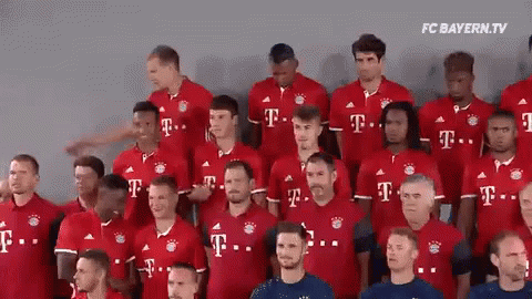 Confused GIF - Fc Bayern Confused Soccer GIFs