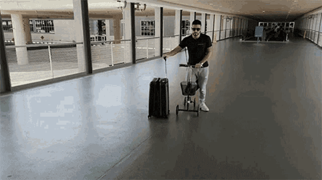 Arrival Airport GIF - Arrival Airport Just Arrived GIFs