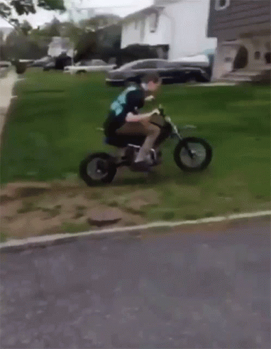 Motorcycle Crash Accident GIF - Motorcycle Crash Accident Ouch GIFs