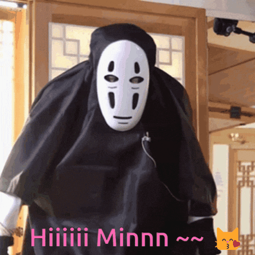 a person in a black cape with a white mask on their face and the words hiiiiii minnnn