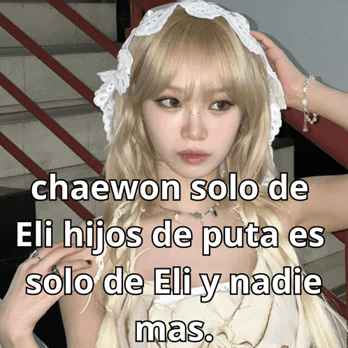 a picture of a woman with a caption in spanish