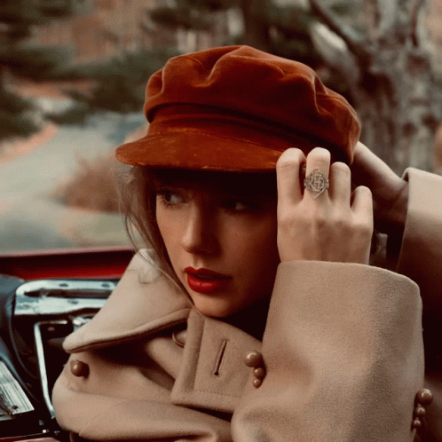 Red Red Taylors Version GIF