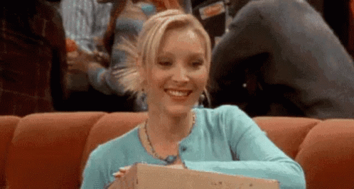 Phoebe Friends GIF - Phoebe Friends Smile GIFs