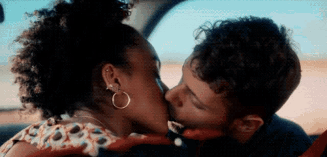 Summertime Netflix Romance GIF - Summertime Netflix Romance Black Woman GIFs