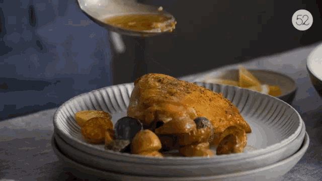 Garnishing Fried Chicken GIF - Garnishing Fried Chicken Cuisine GIFs