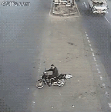 Motorcycle Motorcyclist GIF - Motorcycle Motorcyclist Near Death GIFs