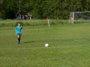 a soccer player wearing a shirt that says ' lg ' on it