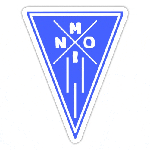 a blue and white triangle with the letters m and o on it