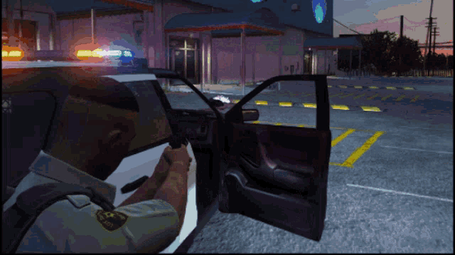 a police officer in a video game with a badge that says tpd