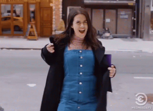 Now You See Me, Now You Don'T GIF - Broad City Abbi Jacobson Cover Up GIFs