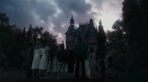 Watching Sky GIF - Miss Peregrines Miss Peregrines Home For Peculiar Children Miss Peregrines Film GIFs