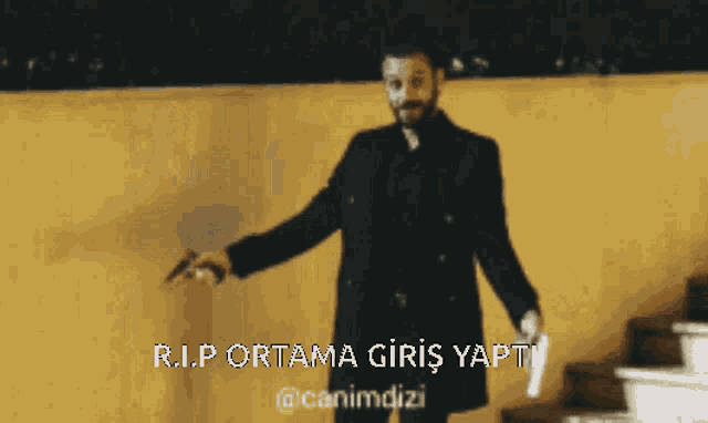 Rip Geldi Açılın GIF