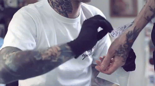 Indie Couple GIF - Indie Couple Tattoo GIFs