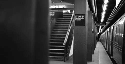 Subway Waiting GIF - Subway Waiting Train GIFs
