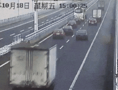 Truck Drunk Driving GIF - Truck Drunk Driving Accident GIFs