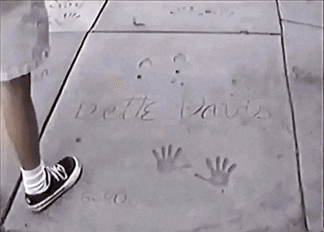 Graumans Chinese Theatre Walk Of Fame GIF - Graumans Chinese Theatre Walk Of Fame Hollywood Blvd GIFs