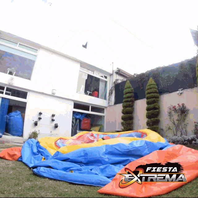 Fiesta Extrema Inflable GIF
