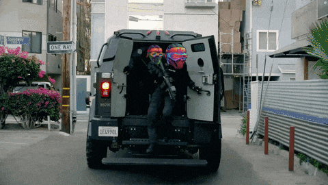 a vehicle with a license plate that says lea59001