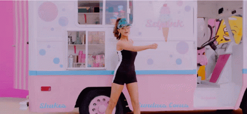 Selena Gomez Ice Cream GIF - Selena Gomez Ice Cream Dancing GIFs