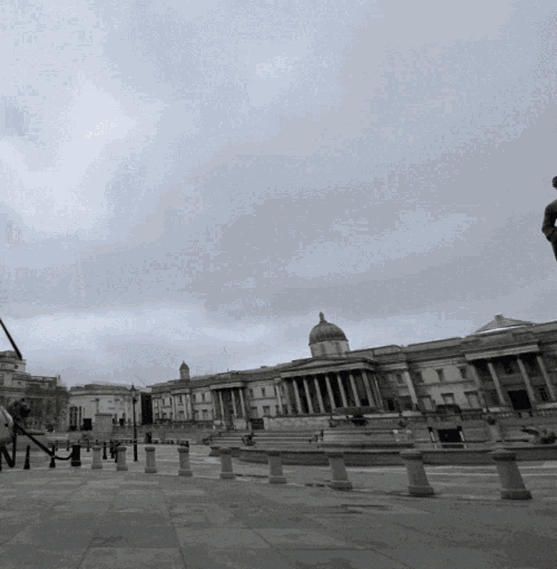 Trafalgar Square Apocalyptic GIF - Trafalgar Square Apocalyptic London2021 GIFs