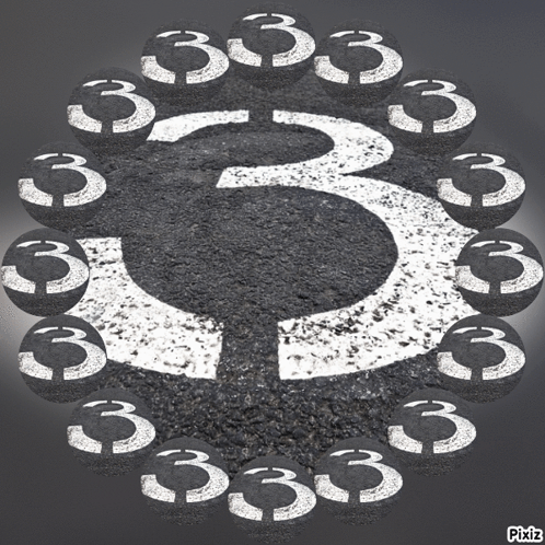 a clock with the number 3 in the middle