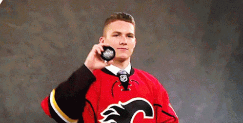 Matthew Tkachuk Calgary Flames GIF - Matthew Tkachuk Calgary Flames Nhl Draft GIFs